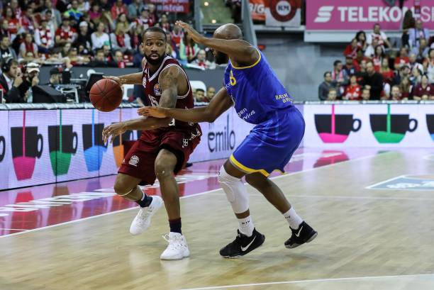 在经历了艰 在经历了艰