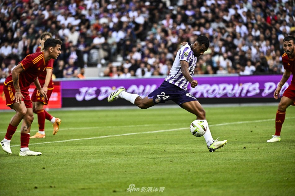 留一名中场 留一名中场